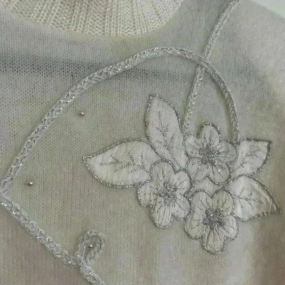 Vintage Knit Sweater Embroidered White Silver Floral Made in Italy Women's 12 - Picture 4 of 5